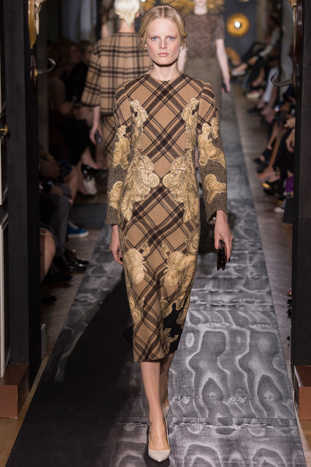 Runway: Valentino Fall 2013 Haute Couture Collection