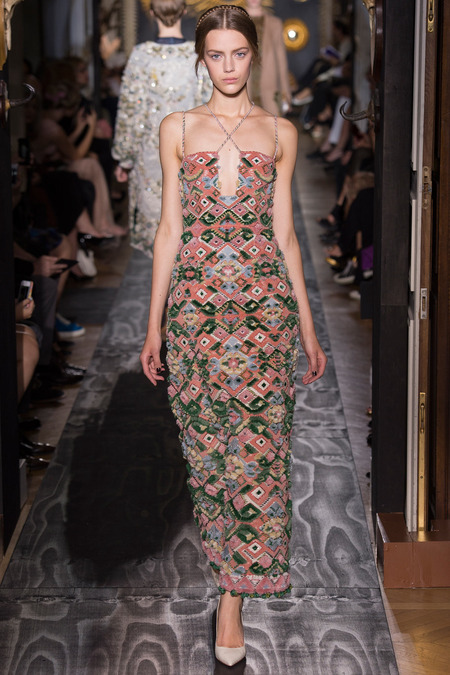 Runway: Valentino Fall 2013 Haute Couture Collection