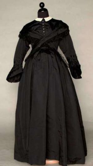 Victorian Maternity Dress