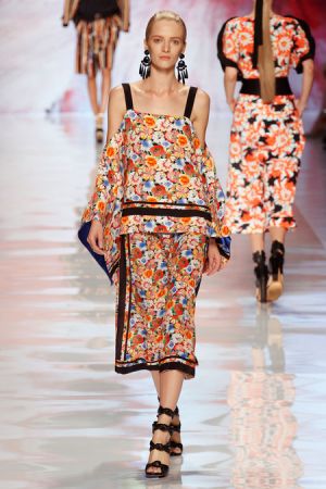 Runway: Etro Spring 2013 RTW Collection