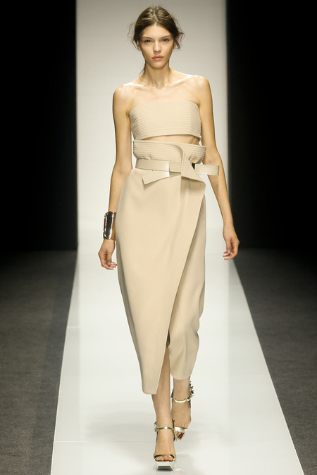 RUNWAY: Gianfranco Ferre Spring 2014 RTW Collection