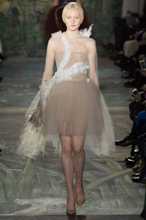 RUNWAY: Valentino Spring 2014 couture collection