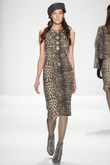 RUNWAY: Badgley Mischka Fall 2014 RTW Collection