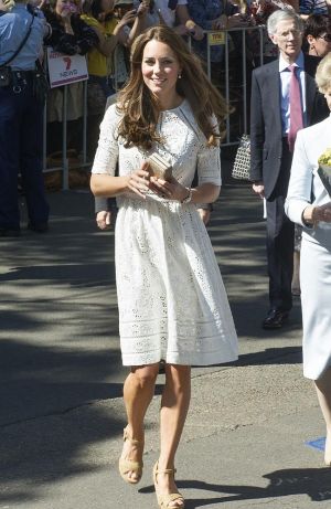 ROYAL TOUR: Kate Middleton in a white Roamer day dress by Australian ...