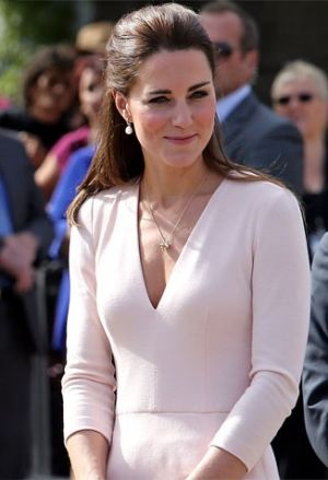 Catherine-Duchess-of-Cambridge-In-Alexander-McQueen-Playford-Civic-Centre.jpg