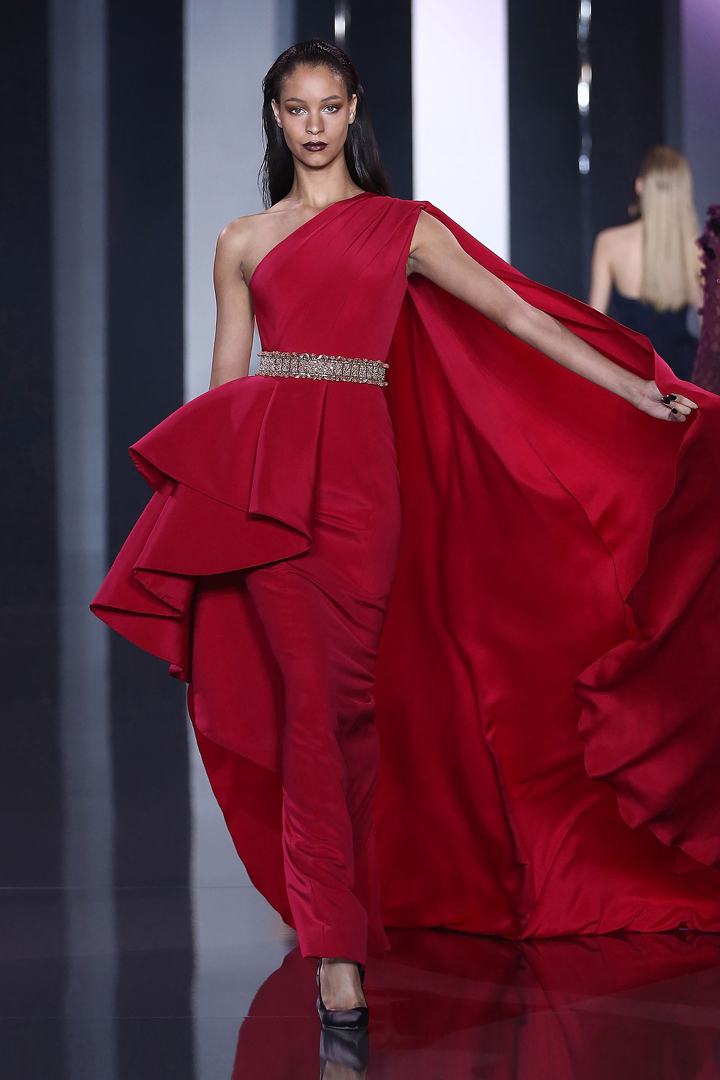 backstage-ralph-and-russo-spring-2018-couture-runway-red-gown-paris-fashion-week-b  • DreaminLace