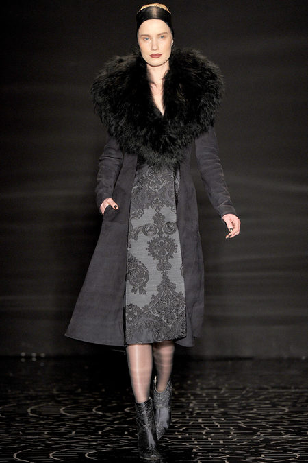 RUNWAY: Pamella Roland Fall 2013 RTW collection